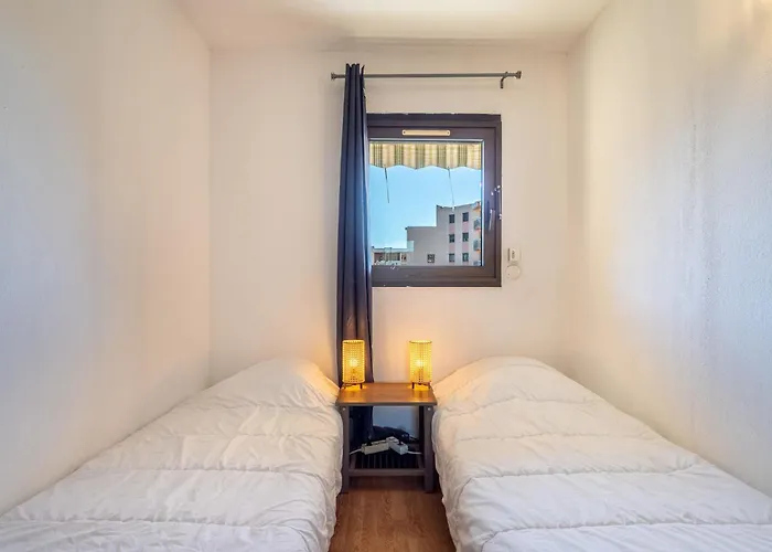 Saint James-14 By Interhome