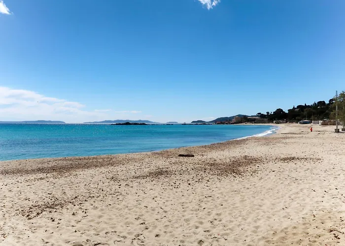 Saint James-14 By Interhome * Le Lavandou