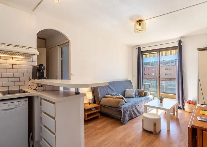 Saint James-14 By Interhome Le Lavandou